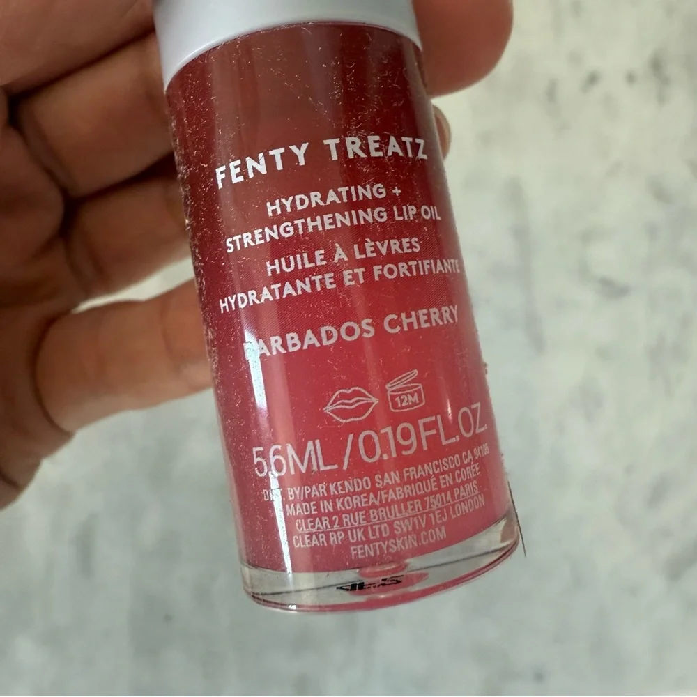 Fenty Beauty Fenty Treatz Hydrating + Strengthening Lip Oil in Barbados Cherry